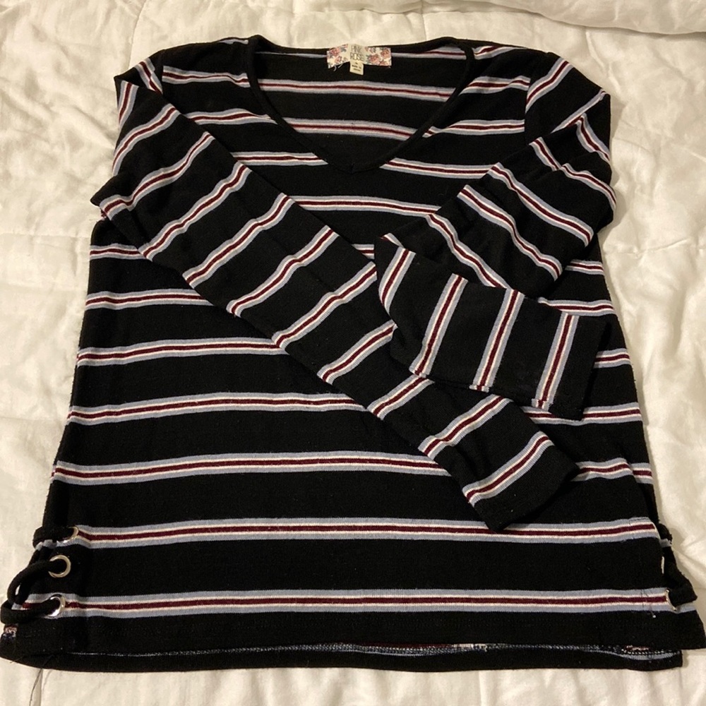 Nice simple stripped long sleeve v neck top with string side details
